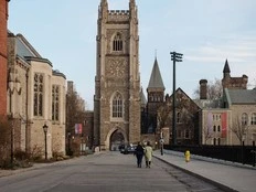 'Trespassing': University of Toronto warns against protest encampments