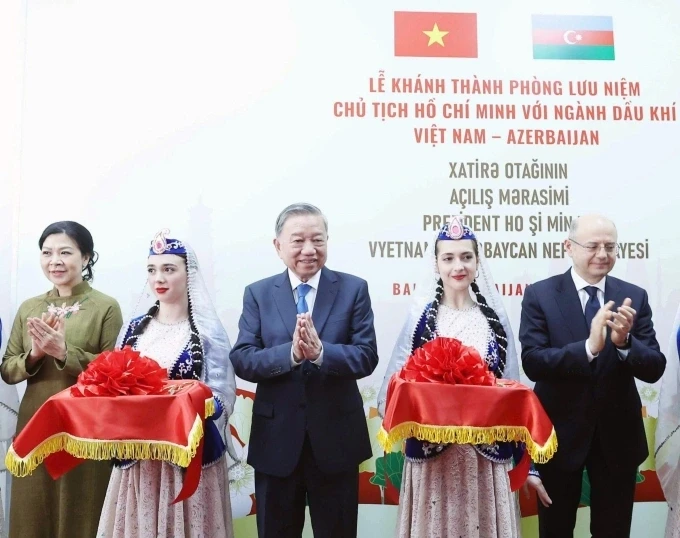 Khánh thành Phòng lưu niệm Chủ tịch Hồ Chí Minh với ngành dầu khí Việt Nam - Azerbaijan