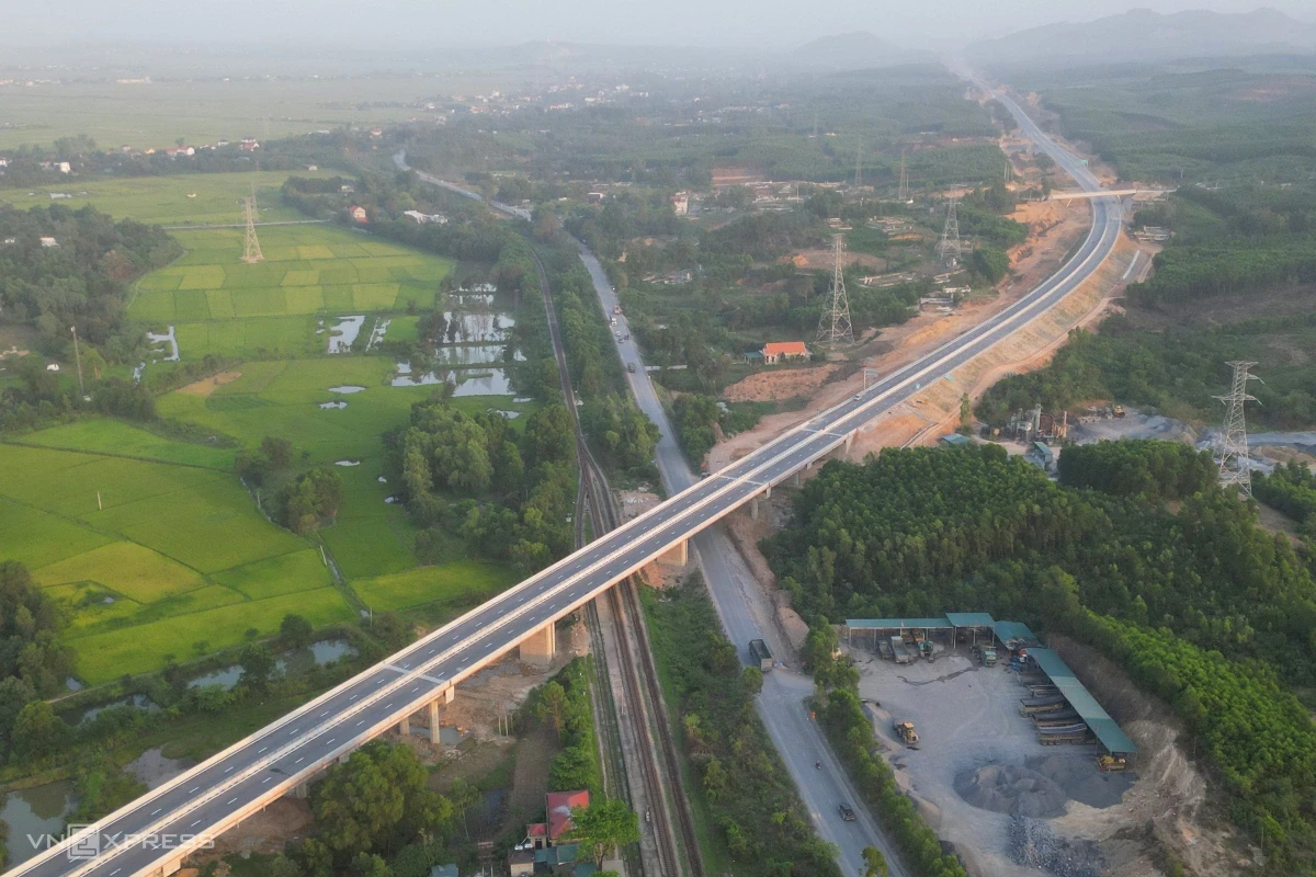 Cao tốc Bùng - Vạn Ninh thông xe
