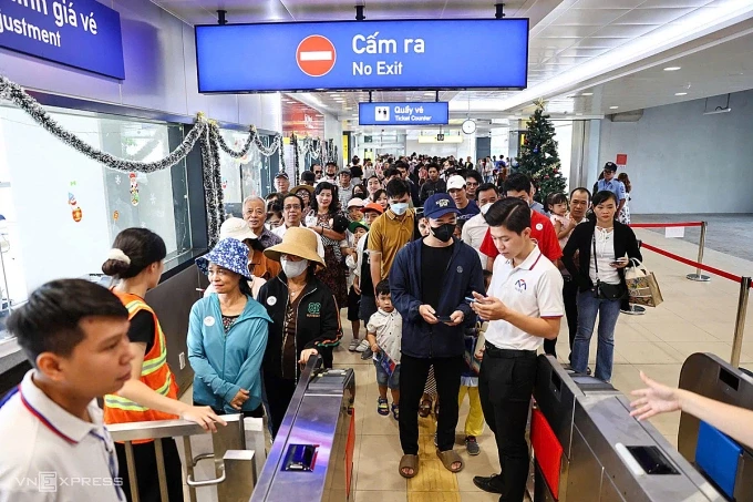 TP HCM ra mắt thẻ thanh toán liên thông buýt và metro