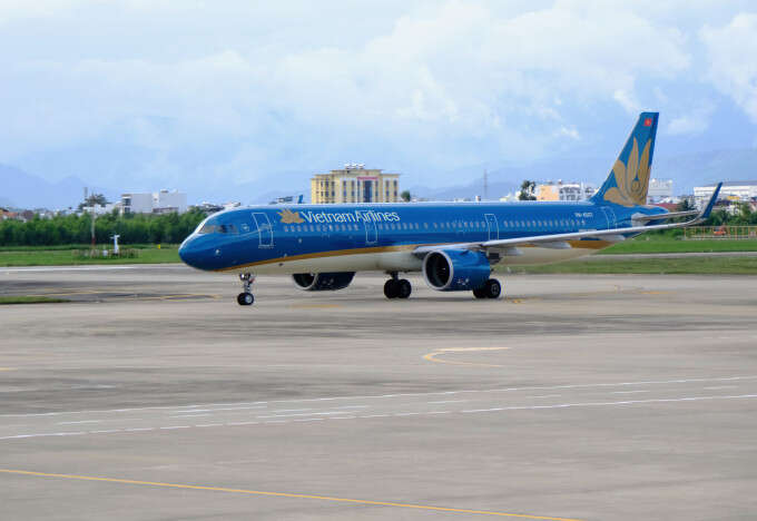 Chuyến bay của Vietnam Airlines bị ảnh hưởng vì hỏa hoạn tại Anh