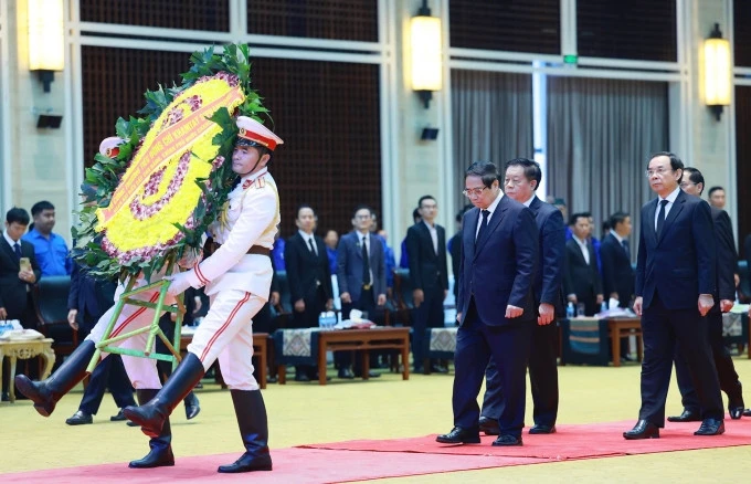 Thủ tướng Phạm Minh Chính dự lễ truy điệu nguyên Chủ tịch Lào Khamtay Siphandone