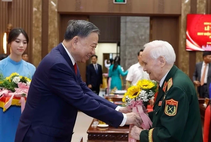 Tổng Bí thư, Chủ tịch nước: Càng có quyền lực càng phải tự ràng buộc mình