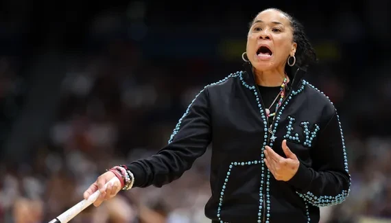 Courtisée par les Knicks, Dawn Staley « s’est tirée une balle dans le pied »