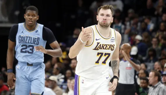 Pour son retour, Luka Doncic (44 points) allume les Grizzlies