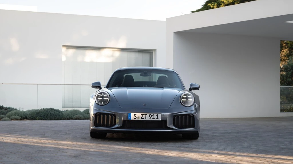 El precio de resistirse al futuro: Volkswagen perderá 6,000 millones porque Porsche no quiere apagar sus motores 