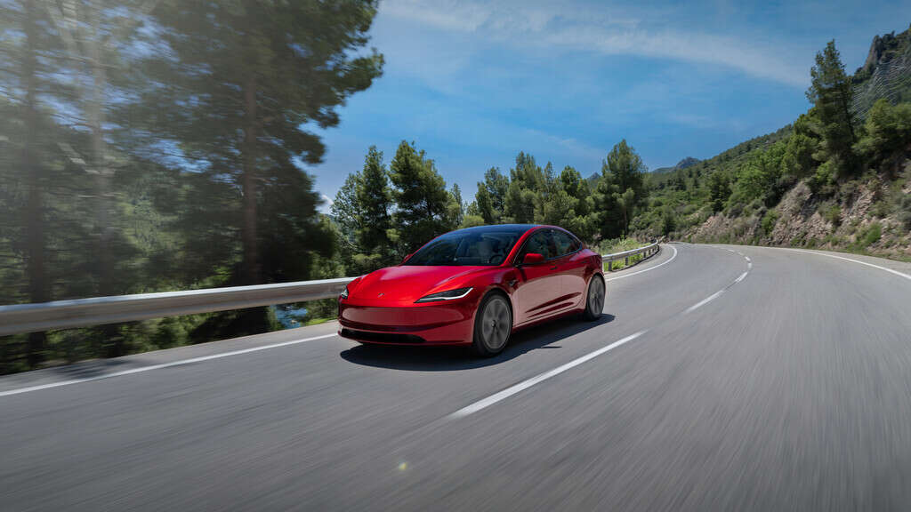 Tesla baja el precio del Model 3 en México: 50,000 pesos para el Tesla más barato que existe ahora mismo 