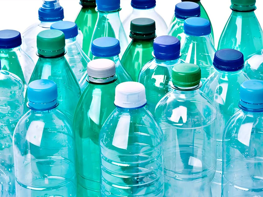 Empieza a guardar las tapas de tus botellas: estas 5 formas de reutilizarlas transformarán tu rutina en casa