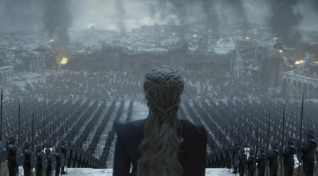 Netflix reúne al creador de Black Mirror y a dos estrellas de Game of Thrones en un violento thriller que se aleja de la ciencia ficción 