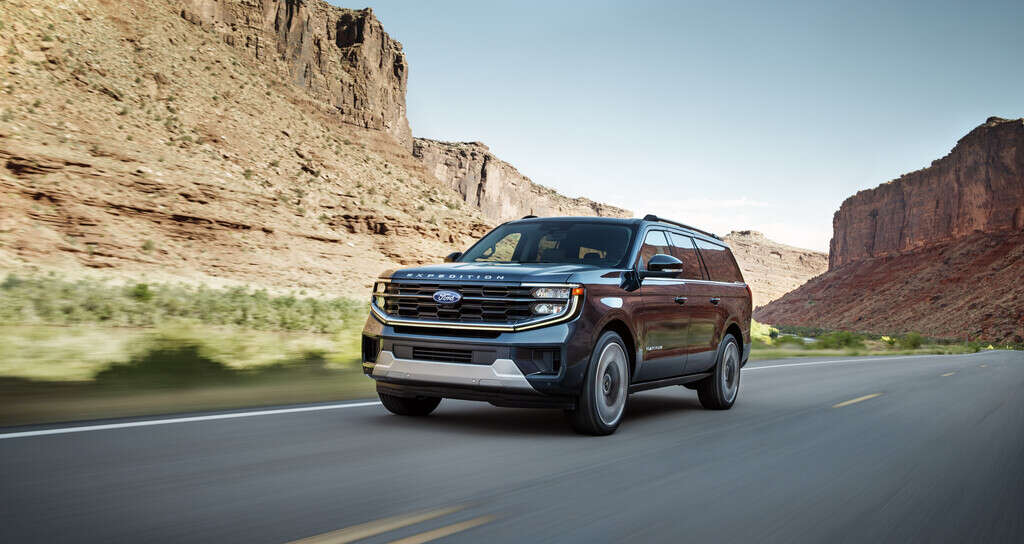 La nueva Ford Expedition 2025 es tan grande que tiene una sala para jugar videojuegos en su interior 