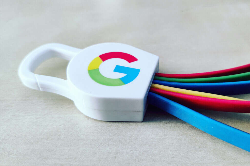 La IA de Google se vuelve más capaz que nunca: Gemini ya puede responder preguntas de lo que hay en la cámara o pantalla del usuario 