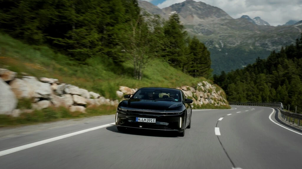Este auto eléctrico recorrió más de 1,000 km sin detenerse a cargar y rompió el récord Guinness de Mercedes-Benz