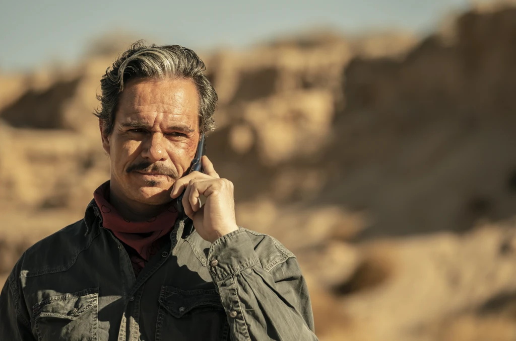Los universos de Marvel y Breaking Bad no son suficientes para Tony Dalton, ahora también puede presumir salir en The Last of Us 