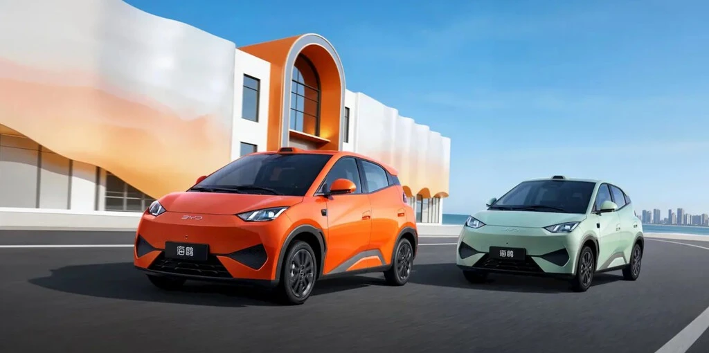 El carro eléctrico más popular de BYD recibe la actualización que queremos ver en México: más autonomía y piloto automático 