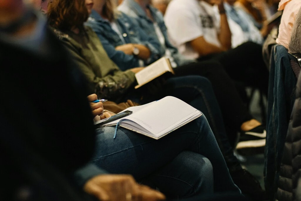 Si la duda es cómo lograr más sueldo en España, la respuesta es la universidad: 