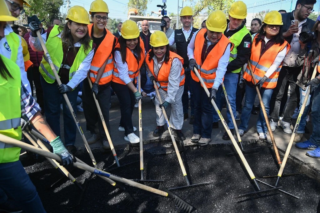 CDMX va contra los baches: lanza plan histórico con inversión de 2,250 millones de pesos para repavimentar calles 