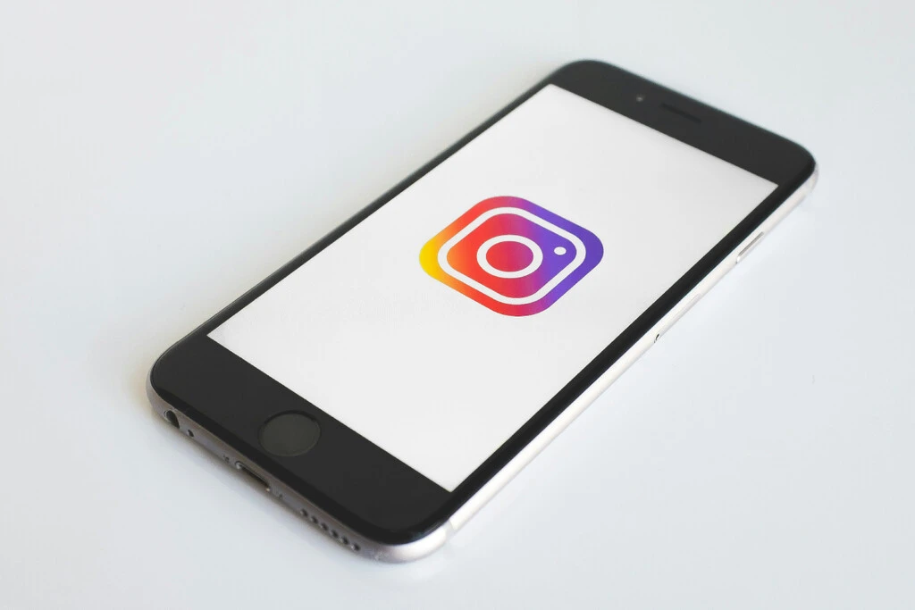 Instagram va contra los adolescentes que se hacen pasar como adultos: usará IA para saber exactamente la edad de sus usuarios 
