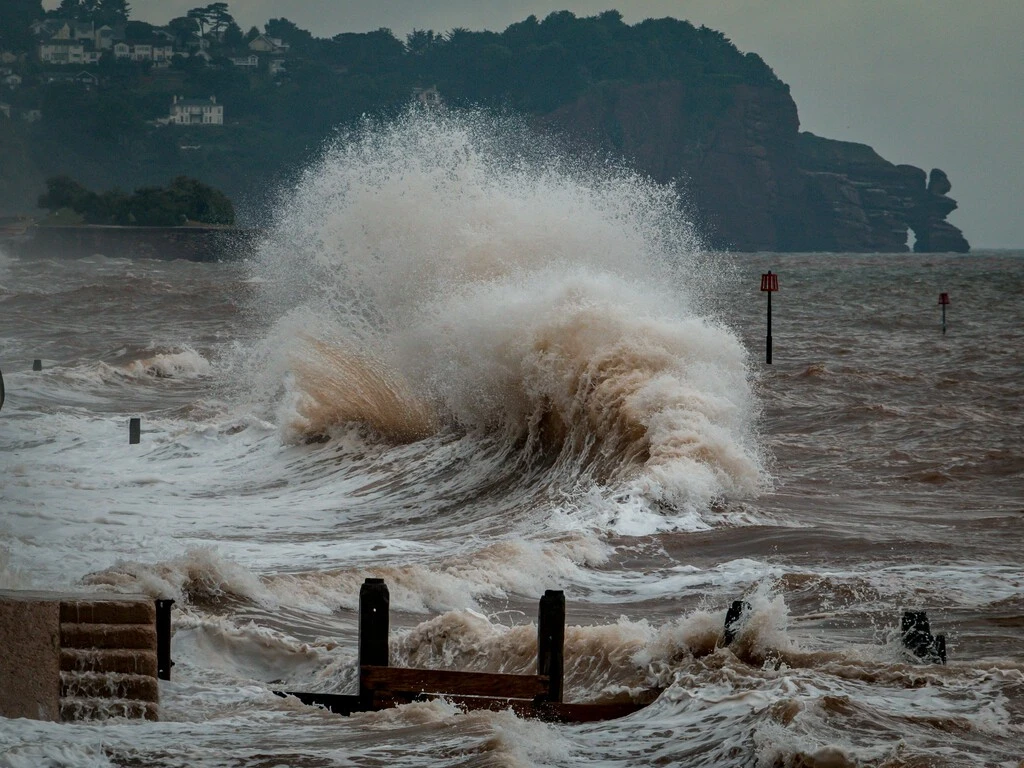 Ante el riesgo de terremotos y tsunamis, un listado de webs y perfiles de red sociales para recibir información veraz 