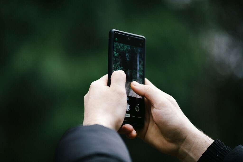 Cómo buscar tus fotos de hace 10 años en tu móvil o PC usando Google 