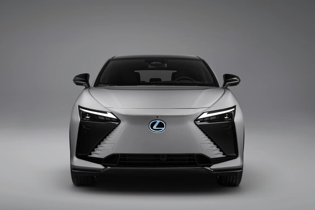 Lexus RZ 2026: 402 HP, cambios de velocidad virtuales y hasta 483 kilómetros de autonomía