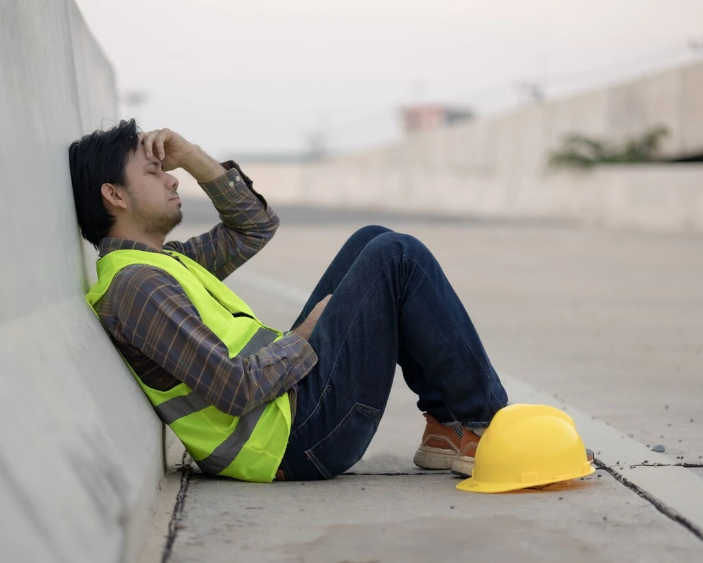Empresarios advierten que la Ley Silla en México reduce la productividad: solo seis horas de trabajo efectivo al día 