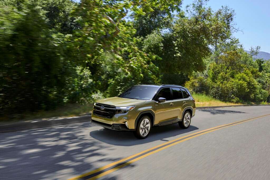 Subaru Forester Hybrid 2025: hasta 935 kilómetros de autonomía por tanque gracias a su sistema de propulsión híbrido de próxima generación 