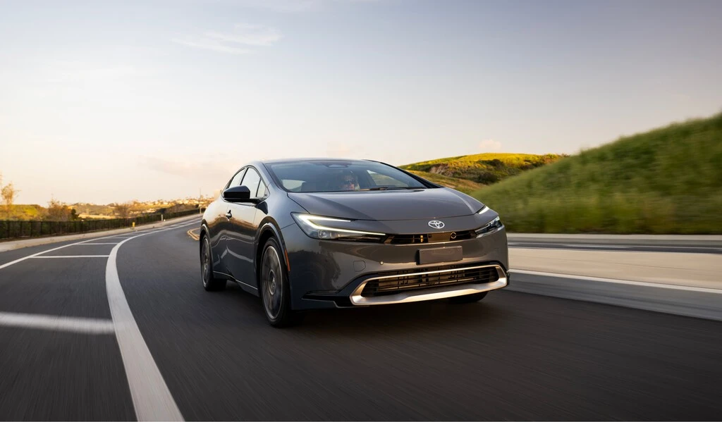 Toyota Prius 2026 llega a México: el híbrido más famoso del mundo recorre hasta 1,337 km con tanque lleno, precio y lanzamiento 