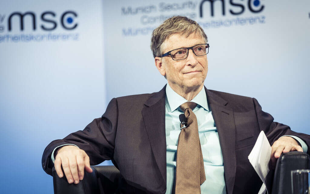 Bill Gates está comprando tierra agrícola en Estados Unidos, generando teorías conspiranoicas. Ha tenido que salir a desmentirlas 