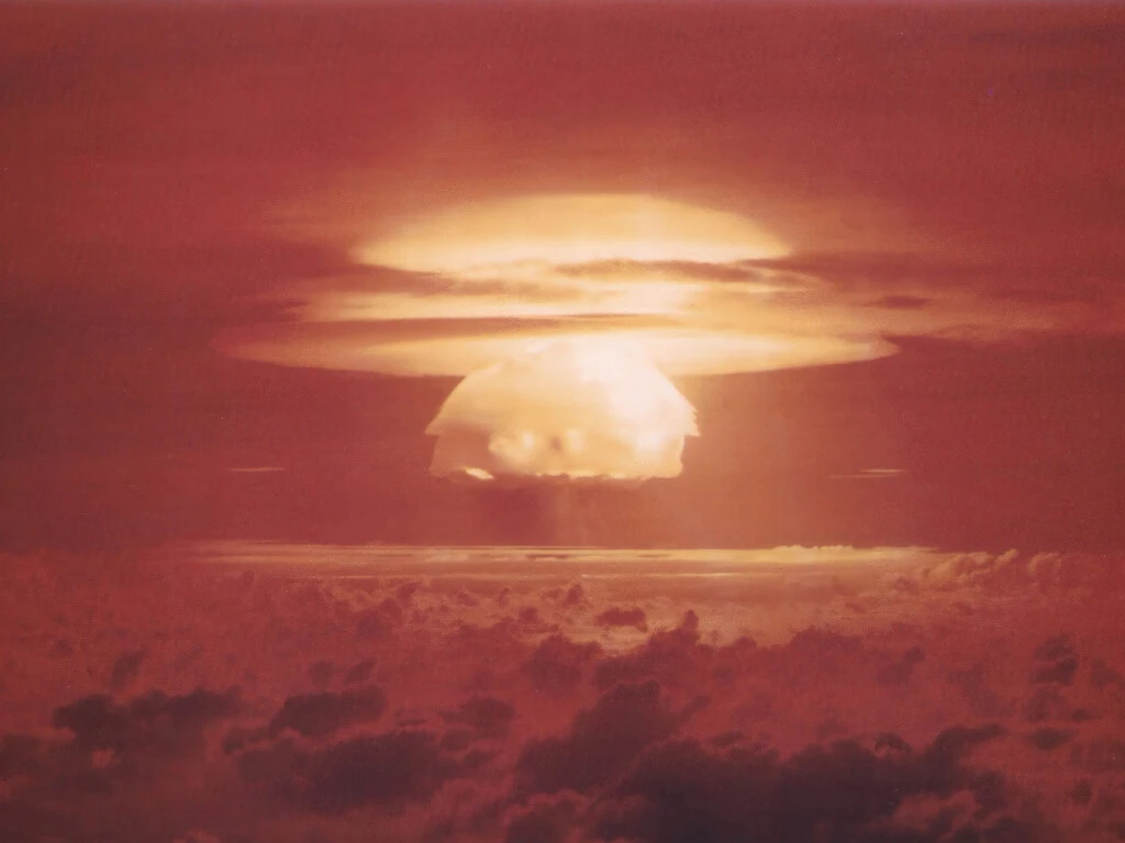 En 1977 un maestro pidió proyectos a sus estudiantes. El FBI se quedó con uno: cómo construir una bomba atómica desde casa