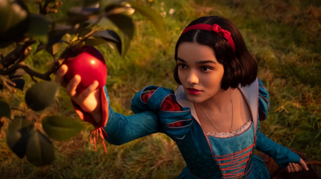 En Disney se siguen esforzando, pero deben entender algo: los príncipes y las princesas ya no funcionan 