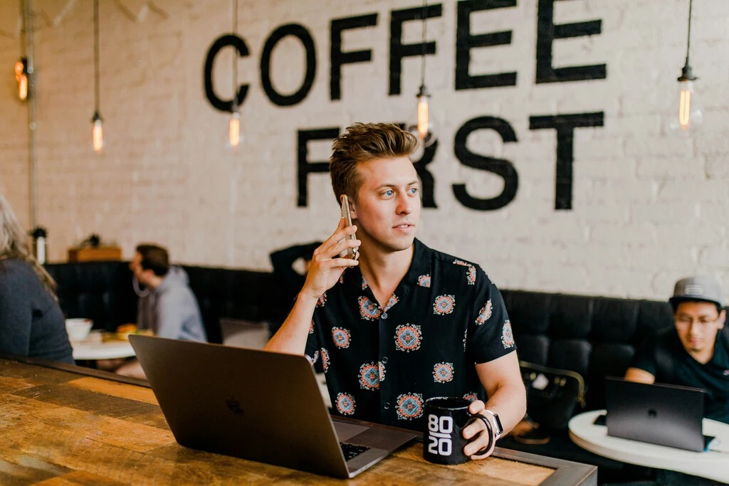 Los visados para nómadas digitales tienen una doble intención: atraer talento global y conseguir que los profesionales se queden 