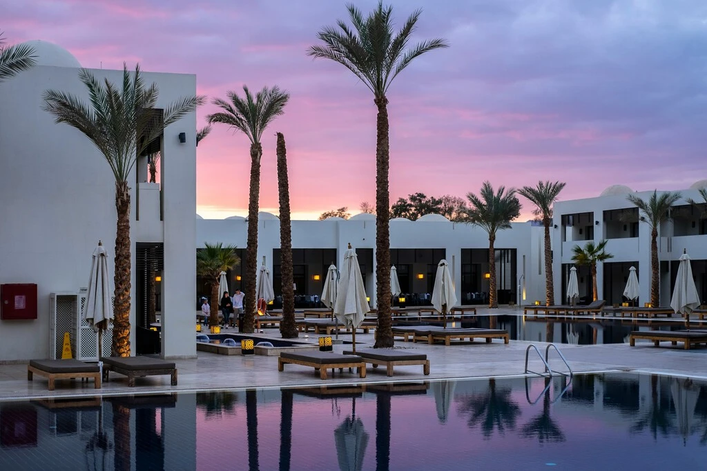 Si te vas de vacaciones este verano, la AEPD avisa: ningún hotel puede fotocopiar tu DNI. Esto es lo que tienen que hacer en su lugar 