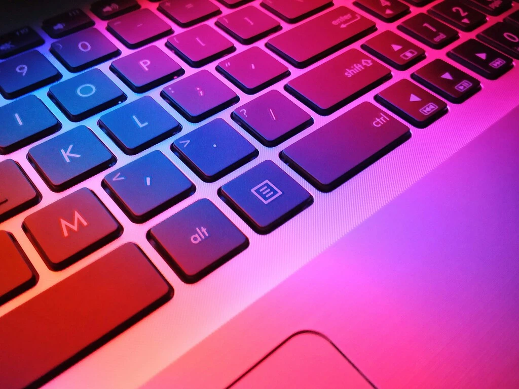 Llevo décadas usando ALT + Tab en Windows. Y acabo de aprender que lo estaba usando mal: es más cómodo de lo que creía 