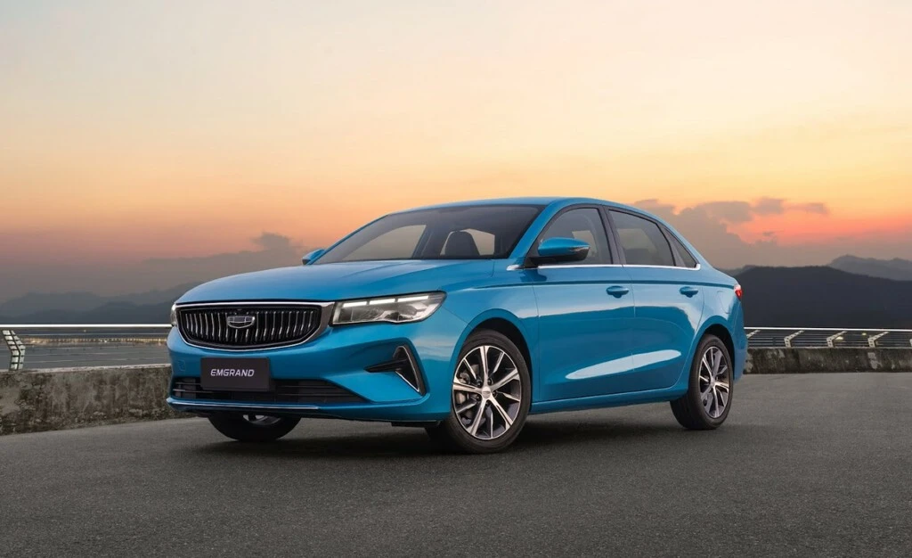 Geely Emgrand 2026 llega a México: el sedán que quiere romper el mercado con un precio menor de 275,000 pesos 