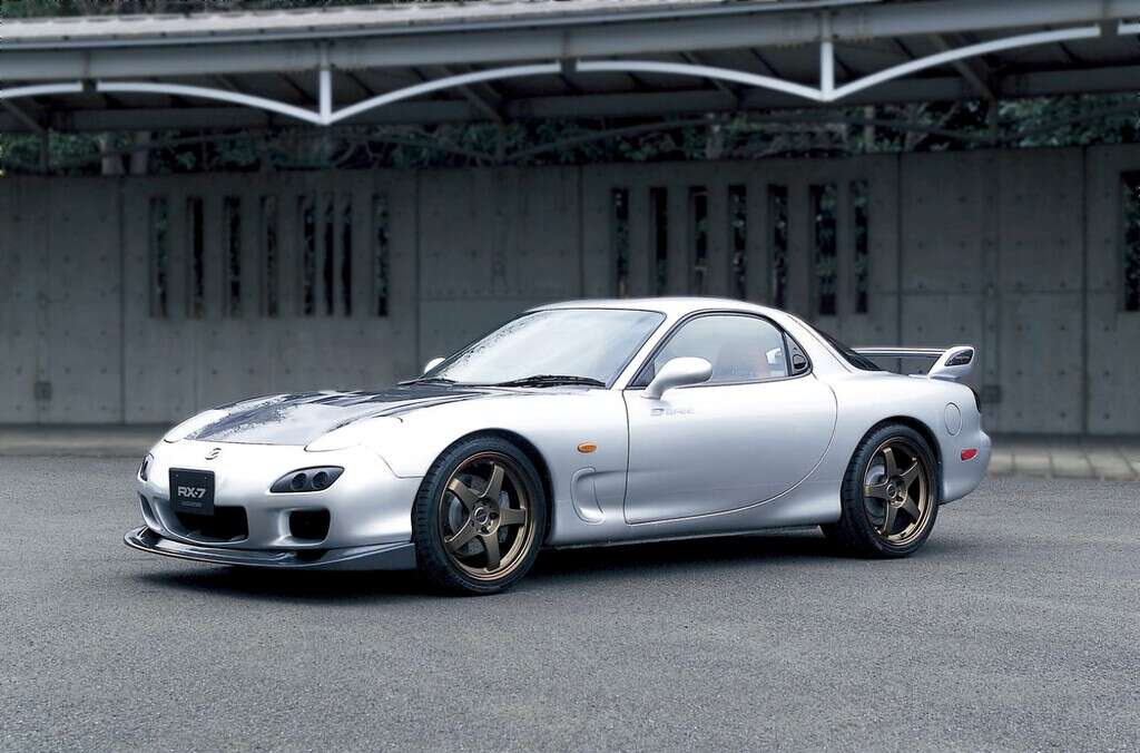 Mazda y Toyota pueden hacer equipo para revivir el legendario deportivo RX-7, según reporte 