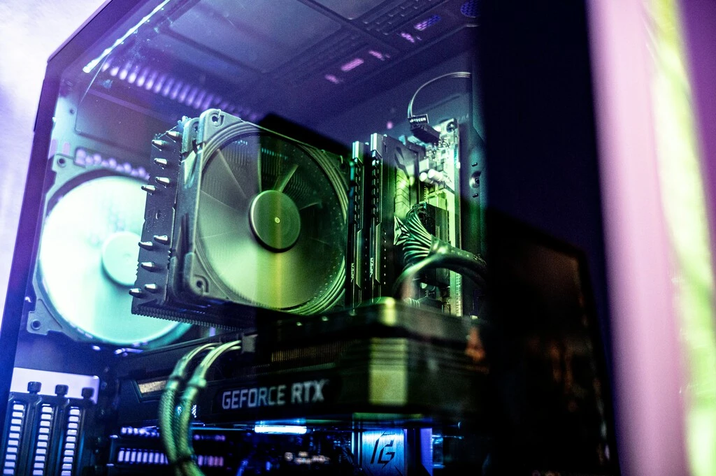 Compró una GPU por internet y llegó destrozada pese al empaque: “no estoy muy seguro de cómo sucedió