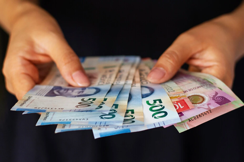 Aunque crecen los pagos digitales, el 85 % de compras menores a 500 pesos en México siguen en efectivo 
