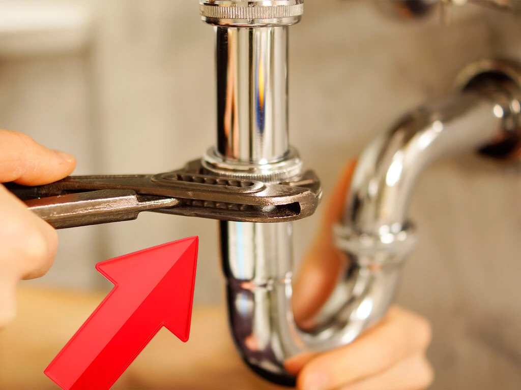 Este truco me los enseñó un fontanero y es la forma definitiva para eliminar el mal olor de la tubería en el baño  