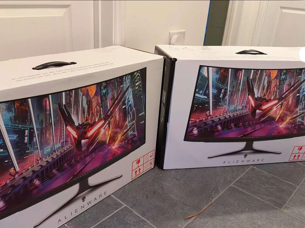 Compró un monitor por más de 25 mil pesos, recibió dos en su lugar y Amazon prefirió regalarle el segundo antes que lo devolviera 