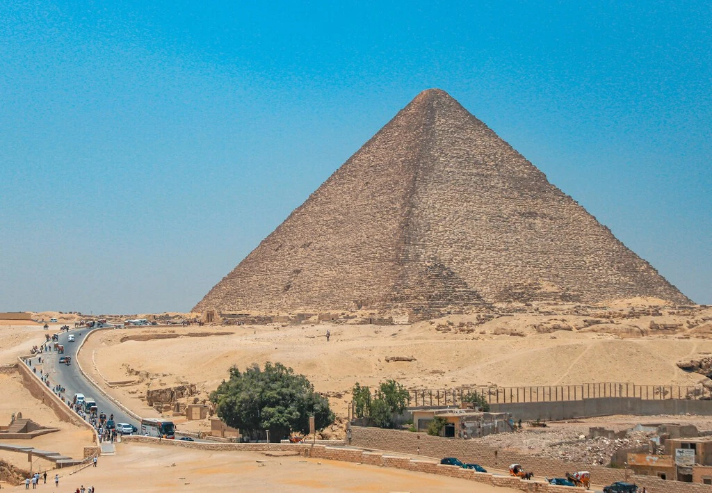 Seguimos sin saber cómo se construyeron las pirámides de Egipto: un fascinante sistema hidráulico pudo haber ayudado 