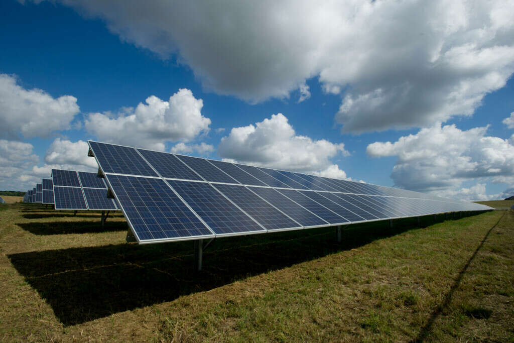 El adelantamiento energético ya se ha producido: siete empresas solares en China ya generan más capacidad que las petroleras