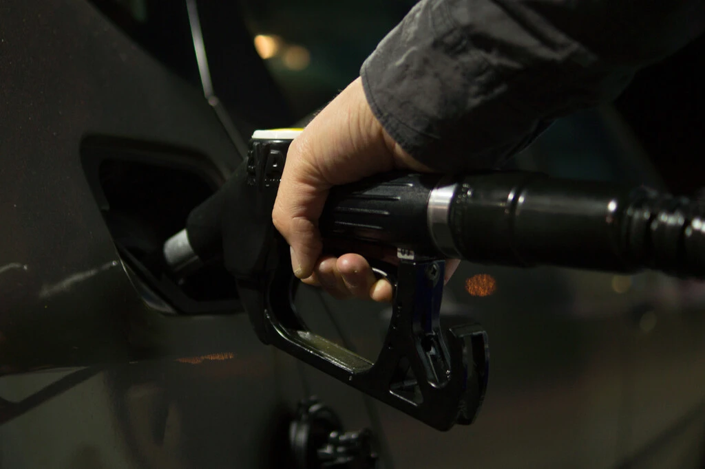 Qué pasa si le pongo diésel a mi coche de gasolina 