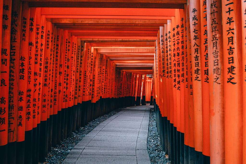 Nuevo récord de japoneses con trastornos graves de salud mental por el trabajo: 60 horas semanales en la empresa causan estragos