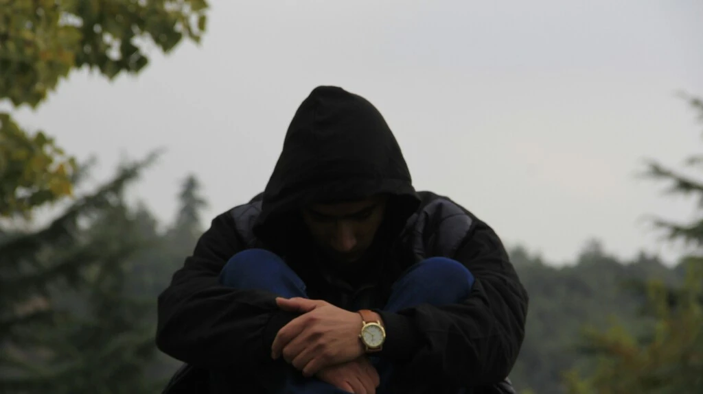 La tristeza y el enfado inunda a los españoles en el lugar de trabajo: los malos jefes tienen mucha culpa de ello 