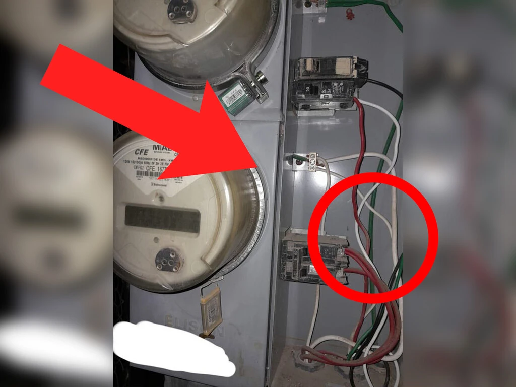Le debía 20,000 pesos a CFE y seguía con luz; este es uno de los grandes casos de Reditt 