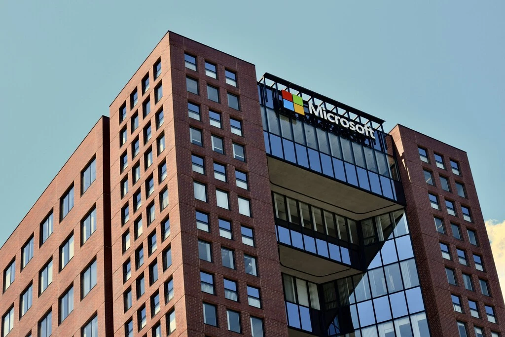 LibreOffice acusa a Microsoft de usar formatos complejos en 365 para retener a los usuarios: 