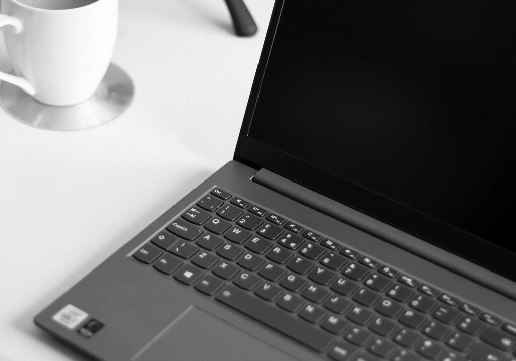 Con este simple ajuste pude solucionar una de las cosas que más odiaba de Windows 11: su barra de desplazamiento