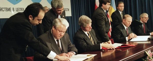 Смешко: Жоден новий договір без виконання Будапештського меморандуму – це ілюзія і профанація