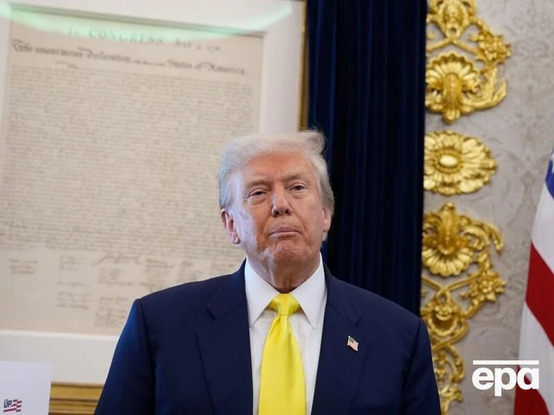 Сьогодні закінчується термін ультиматуму Трампа Путіну. ЗМІ пишуть про розпал у Білому домі щодо санкцій