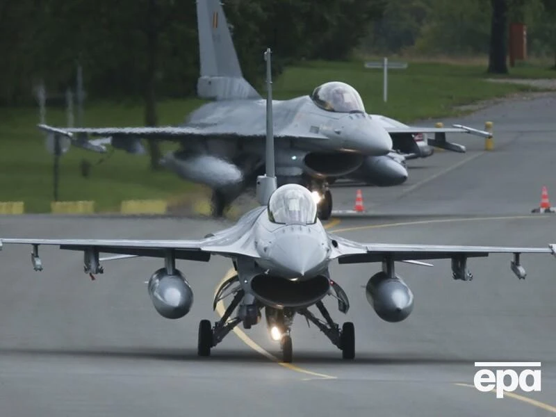 Бельгія передаватиме Україні чотири винищувачі F-16 протягом двох років – прем'єр